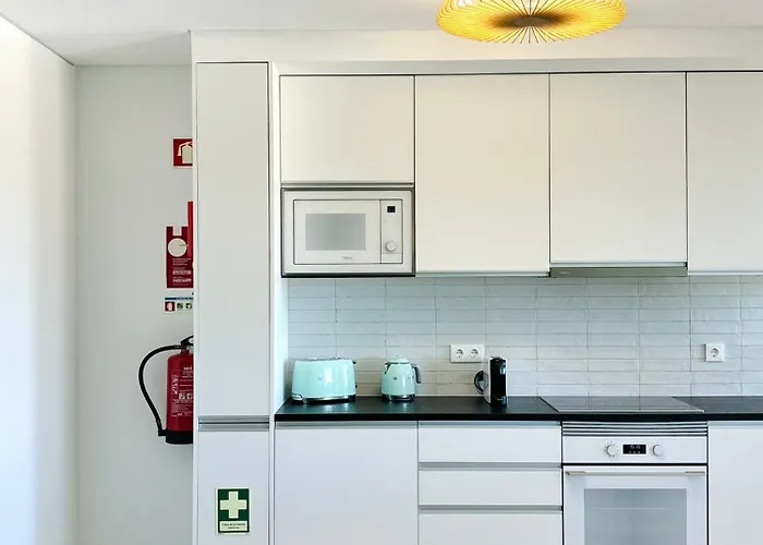 Casa Blue Benagil - Ocean View , Newly Renovated Walkable To Benagil